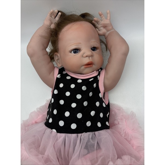 Lifelike Baby Doll Girl, 18" Realistic Full Body, Lifelike - Picture 5 of 15